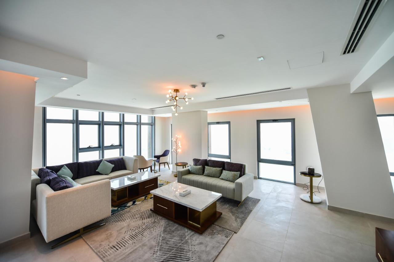 Waterfront 5*